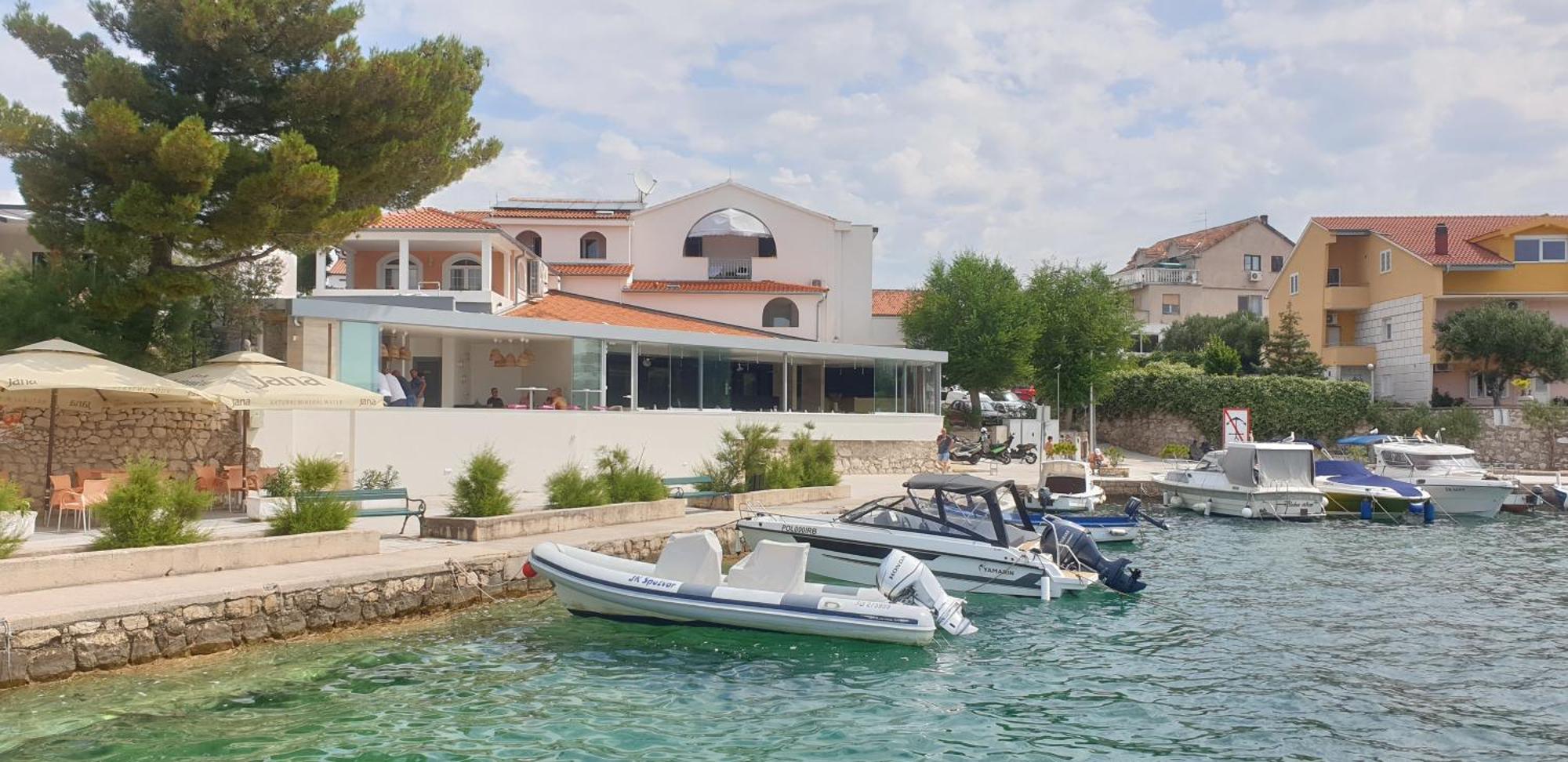 Beach Apartment X2 Bedrooms W Sea View & 2X En-Suites Šibenik Exterior foto